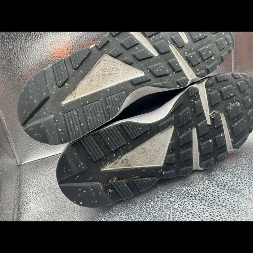 Size 11 - Nike Air Huarache Crater Premium Low Black Atomic Orange DQ5013-001‎